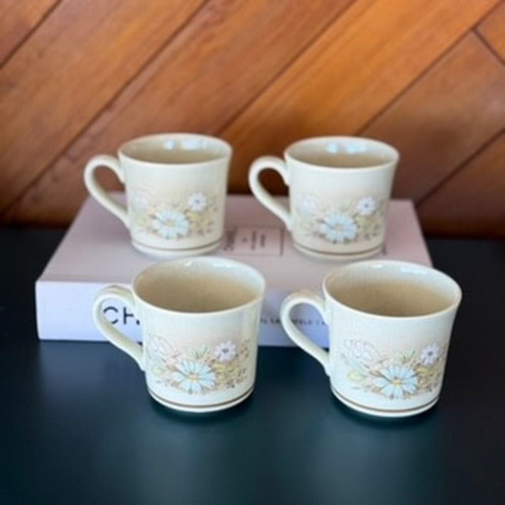 Vintage Royal Doulton Florinda Mugs Set of 4 Lambethware England Stoneware